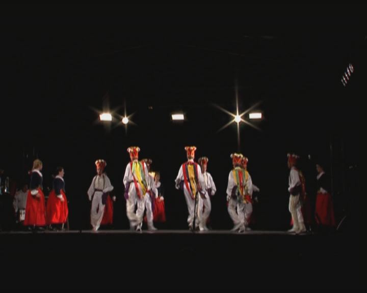 Nemzetközi folklór estek az Óváros téren Nemzetközi folklór estek az Óváros téren
