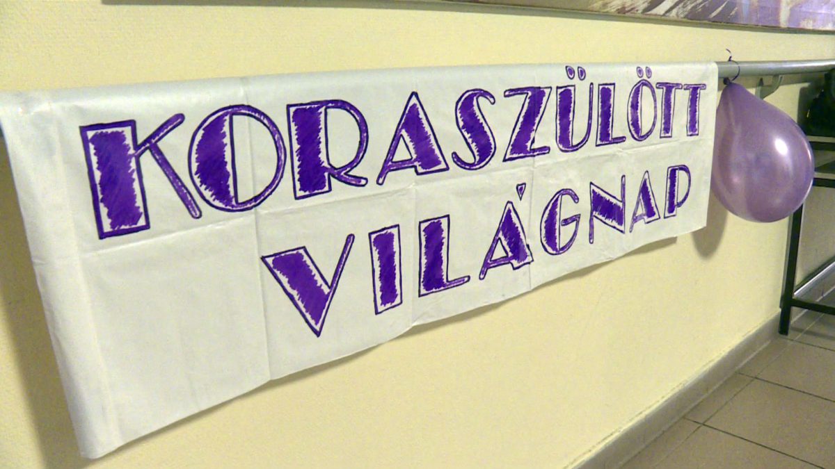 Koraszülött világnap