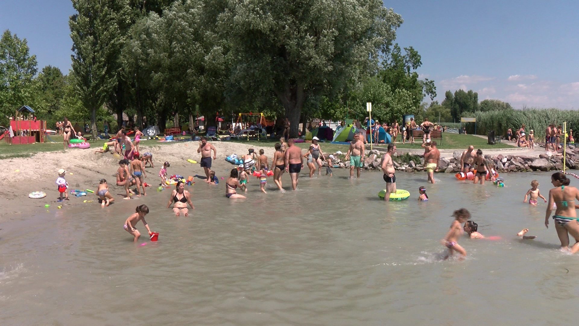 Folytatódnak a strandfejlesztések