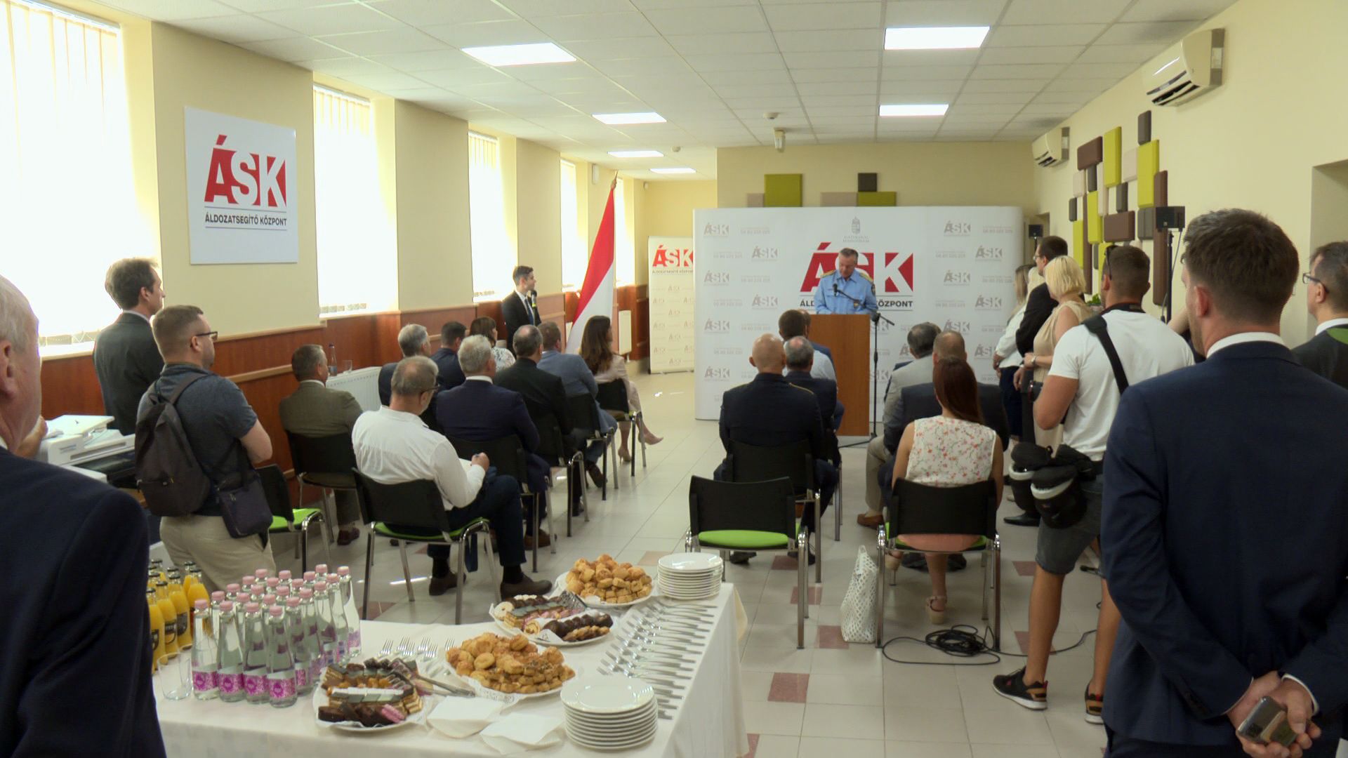 Áldozatsegítő Központ